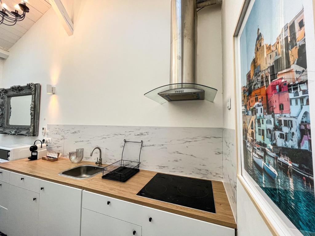 Suite Palm Spring Villeurbanne Exterior foto
